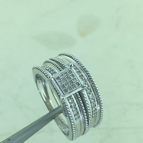 His & Her 10K W Gold Diamond Engagement Bridal Set - Picture 7 of 8